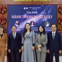 TỌA ĐÀM “HÀNH TRANG NGHỀ LUẬT”